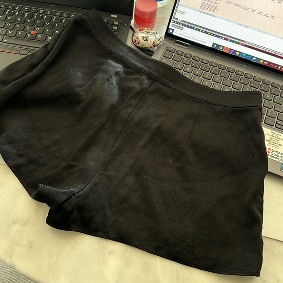 Marciano silk shorts - Picture 4 of 5